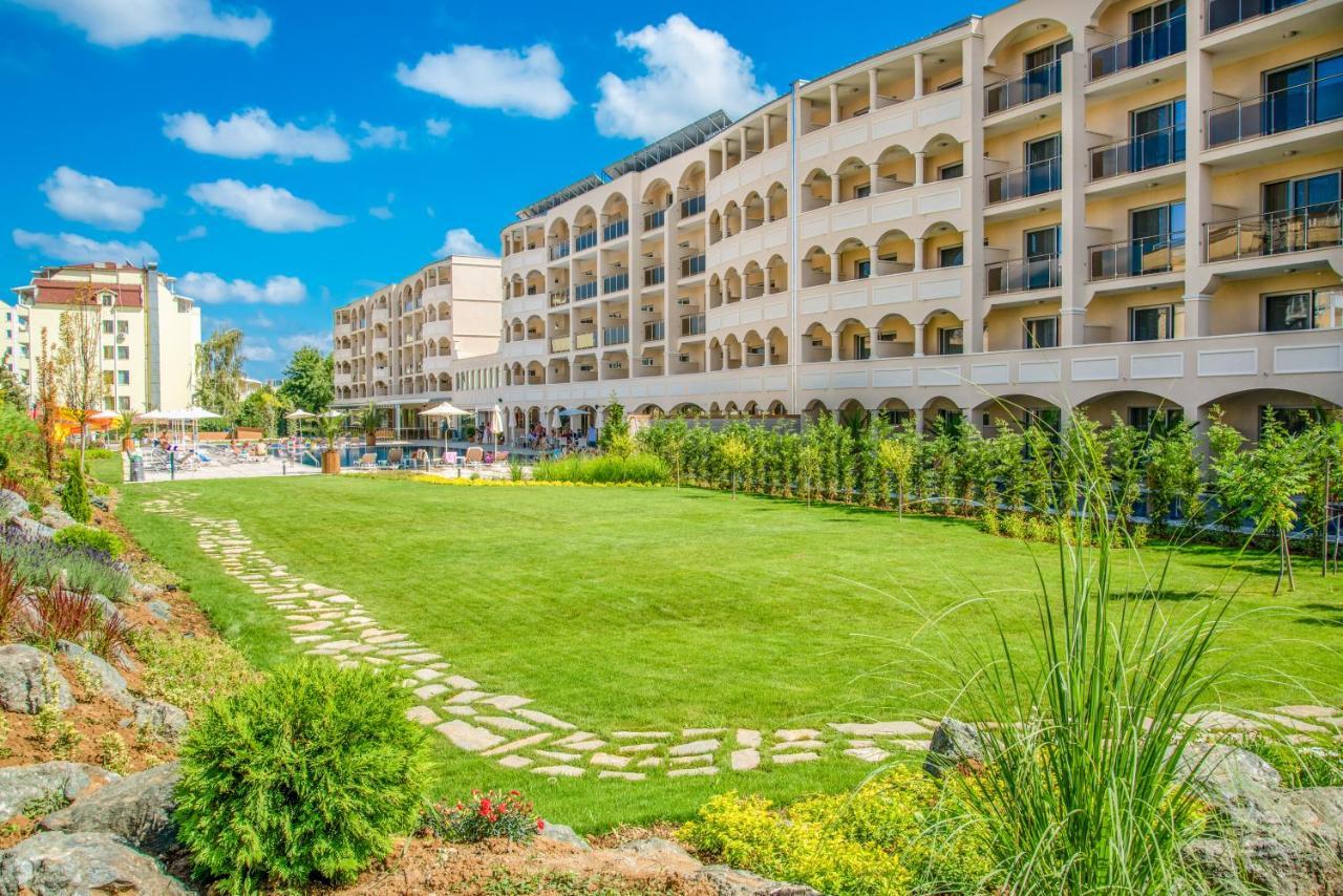 Belvedere Hotel Primorsko Bagian luar foto