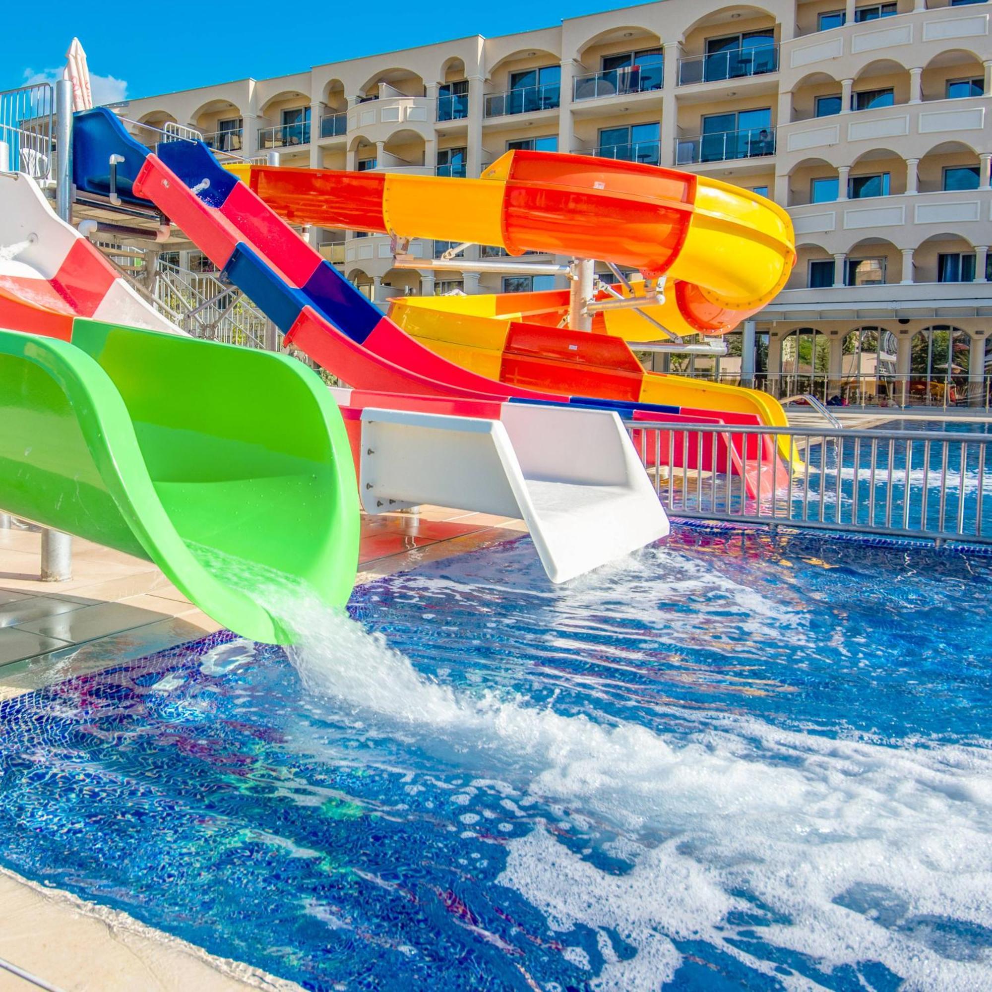 Belvedere Hotel Primorsko Bagian luar foto