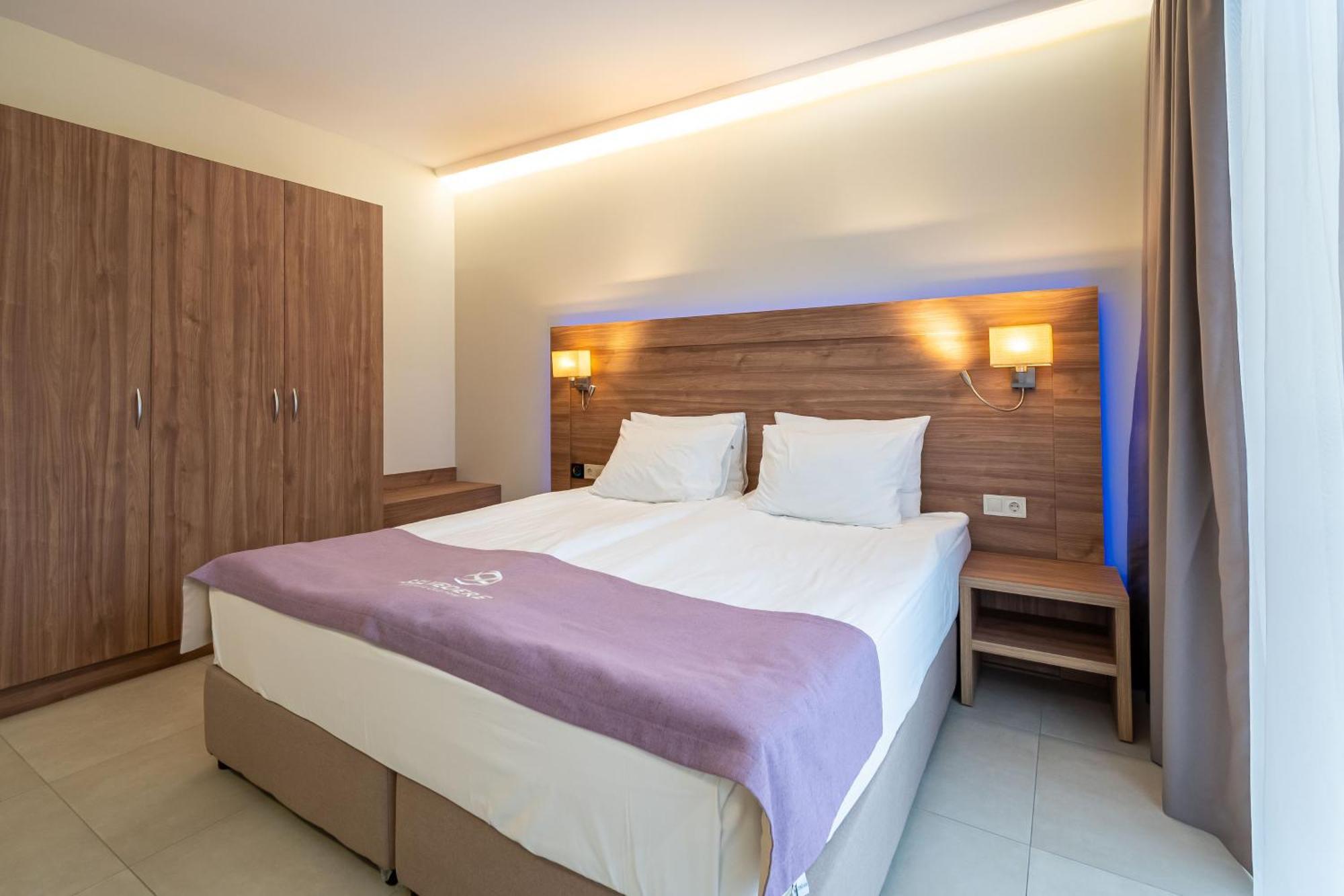 Belvedere Hotel Primorsko Bagian luar foto